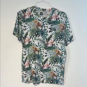 Young & Reckless Green and White Short Sleeve Tee